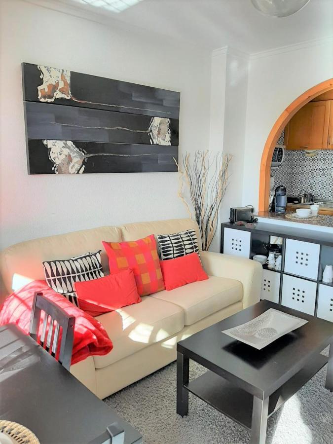 Casa Chloe, Urbanizacion Privada Villa Торевиеха Екстериор снимка