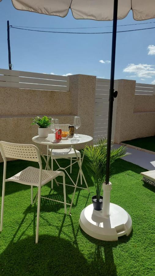 Casa Chloe, Urbanizacion Privada Villa Торевиеха Екстериор снимка