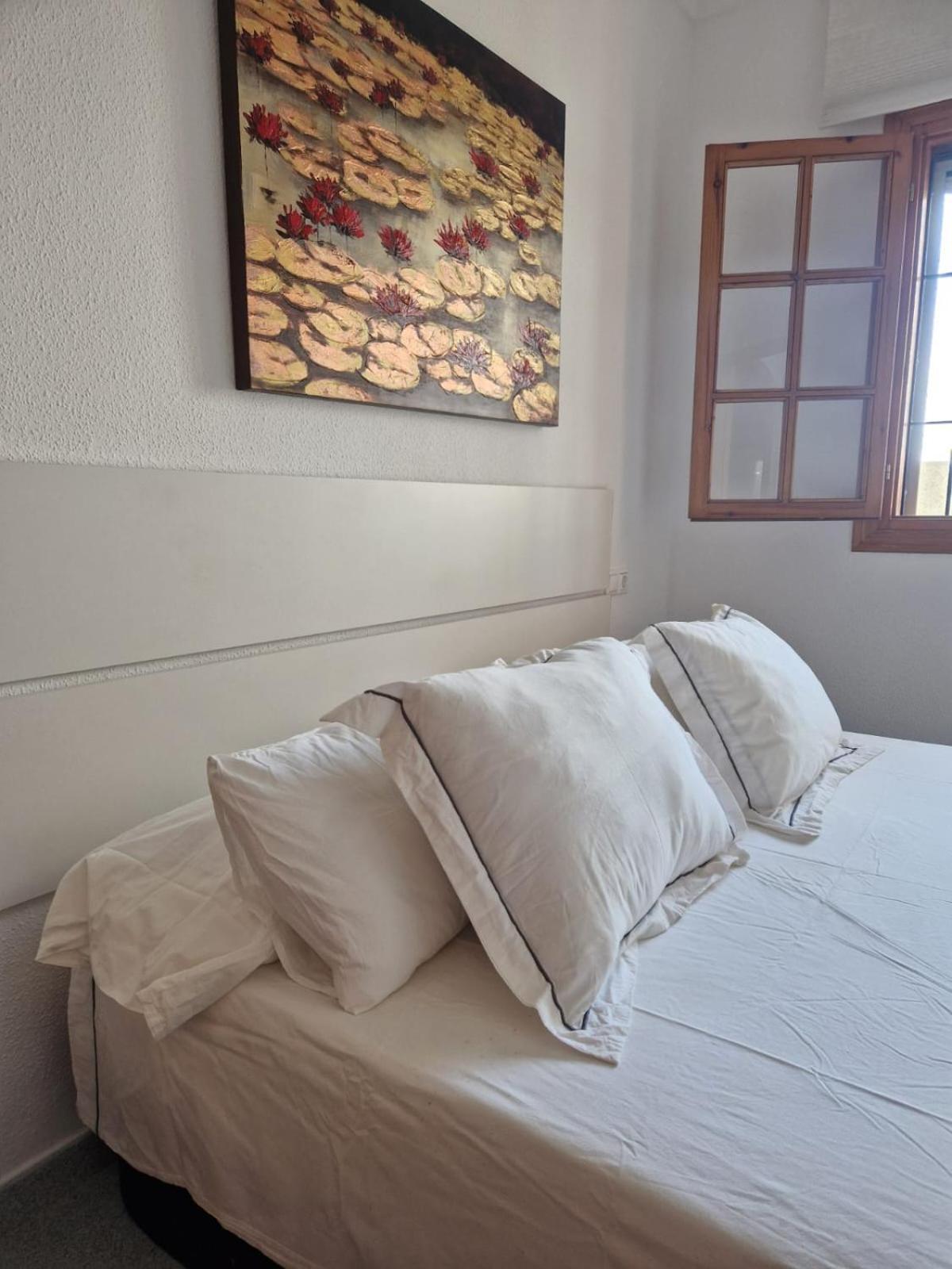 Casa Chloe, Urbanizacion Privada Villa Торевиеха Екстериор снимка